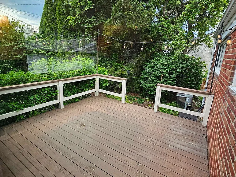 31400 Lyons Cir W — Photo 35