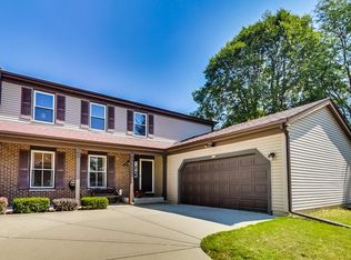 620 Kensington Ct, Roselle, IL