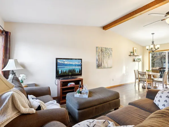 310 E Parkview St #A, Cottage Grove, WI 53527