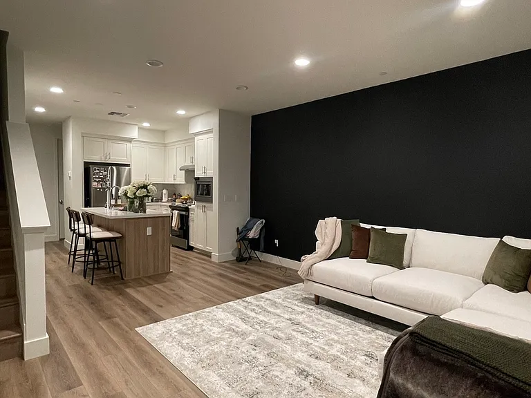 24 Seda Ln — Photo 3