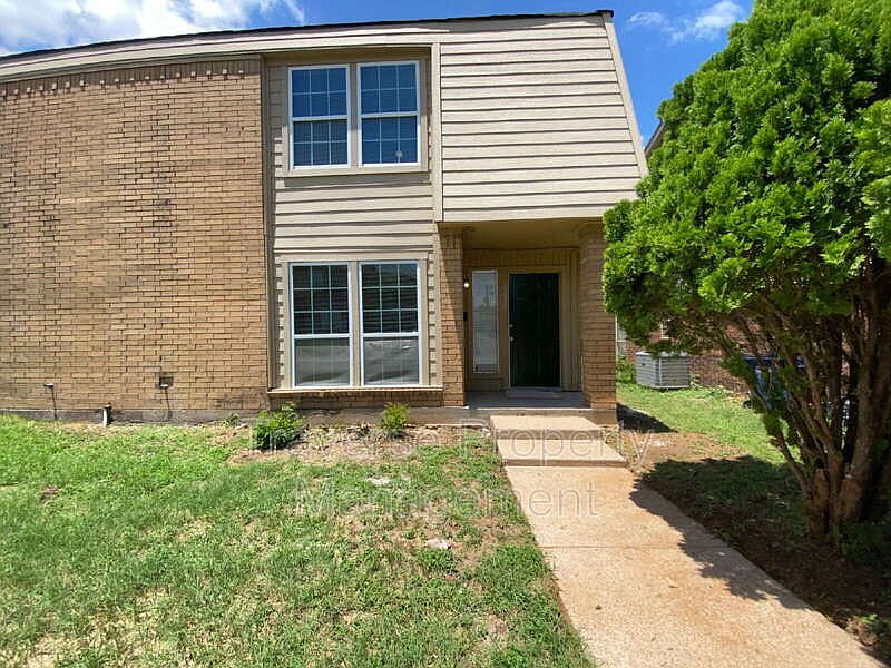 1st image of 2230 Chase Ct