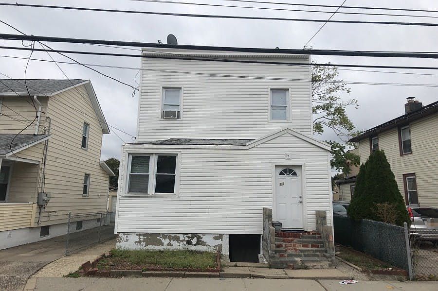 1st image of 11 Gotham Ave