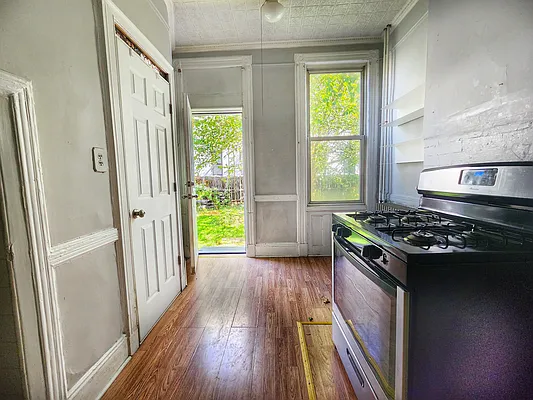 Rented by RELEASE NY | media 9