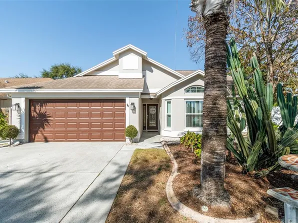 12769 Pineforest Way N, Largo, FL 33773