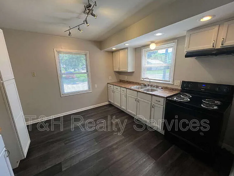 4358 Norwaldo Ave — Photo 4