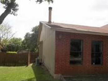 3rd image of 1201 Fillmore Dr