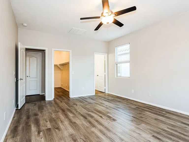 7342 W Saint Charles Ave — Photo 10