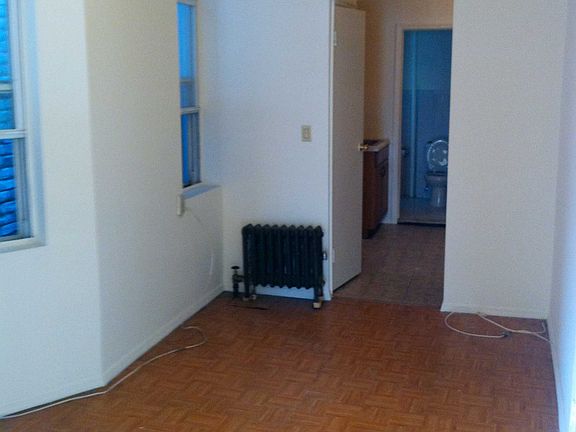 5th image of 451 W 36th St APT 5B