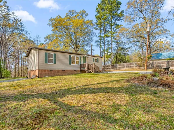 2234D Basil Holt Rd, Burlington, NC 27217