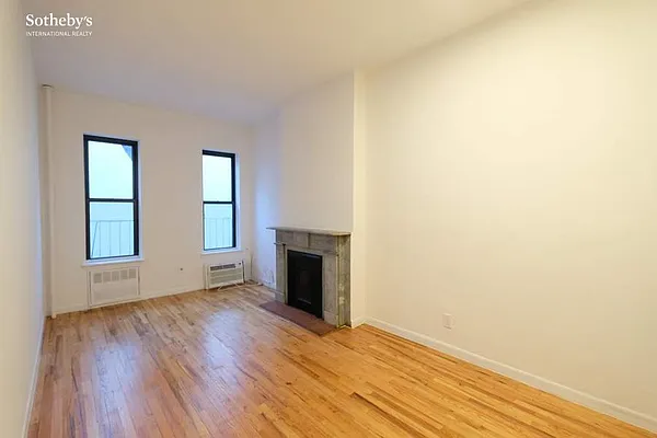 Rented by Sotheby's International Realty | media 8