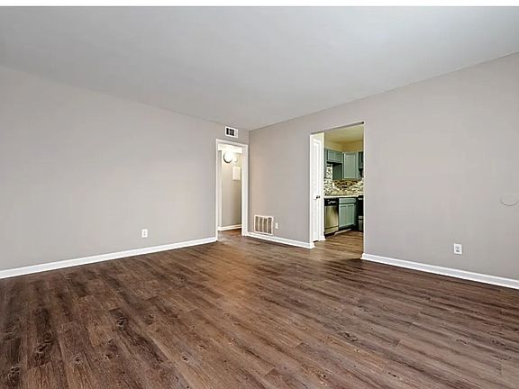 2nd image of 4711 Waldrop Dr #W-l05