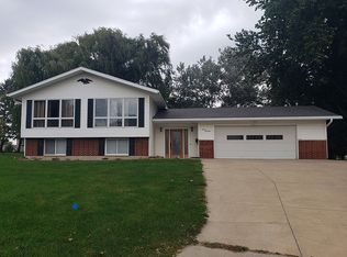 319 Rena Belle St NW, Eyota, MN 55934