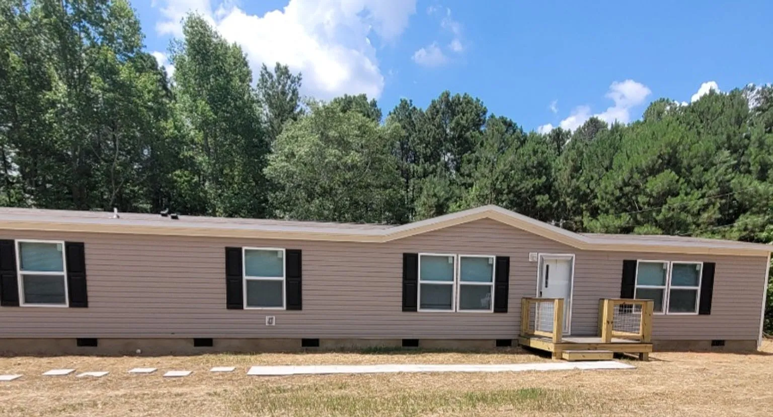 Franklin Co Royston, GA Four Bedroom and Two Bathroom Single Family Home — Photo 1