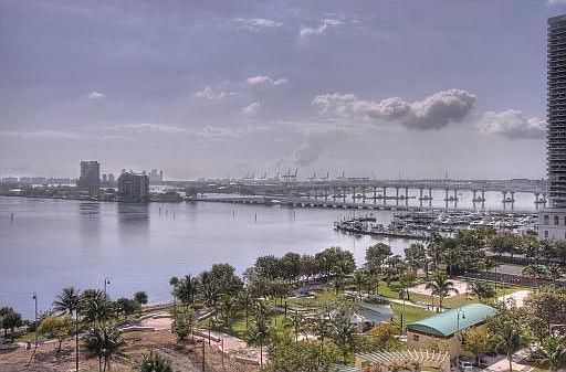 3rd image of 1800 N Bayshore Dr APT 1709