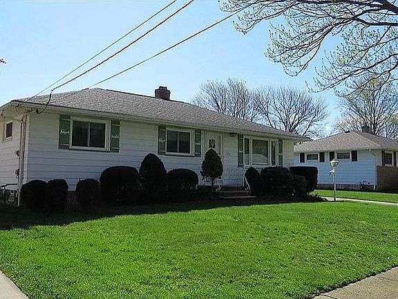 3rd image of 6289 Mariana Dr