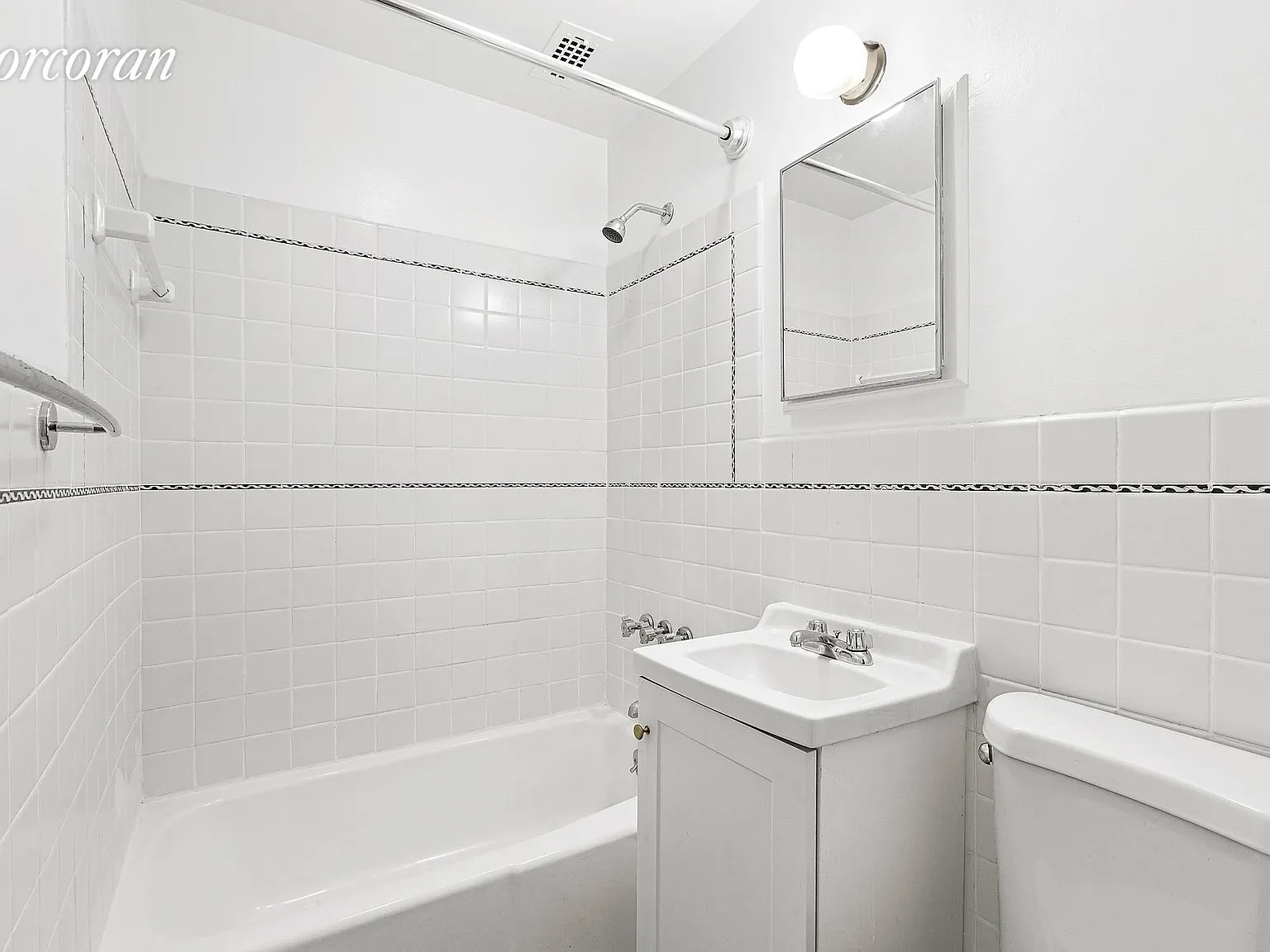 30 Horatio Street — Photo 4