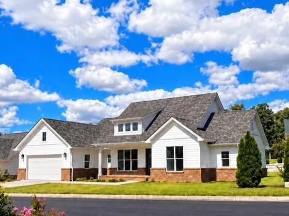 1810 Jordans Creek Way, Sevierville, TN 37876