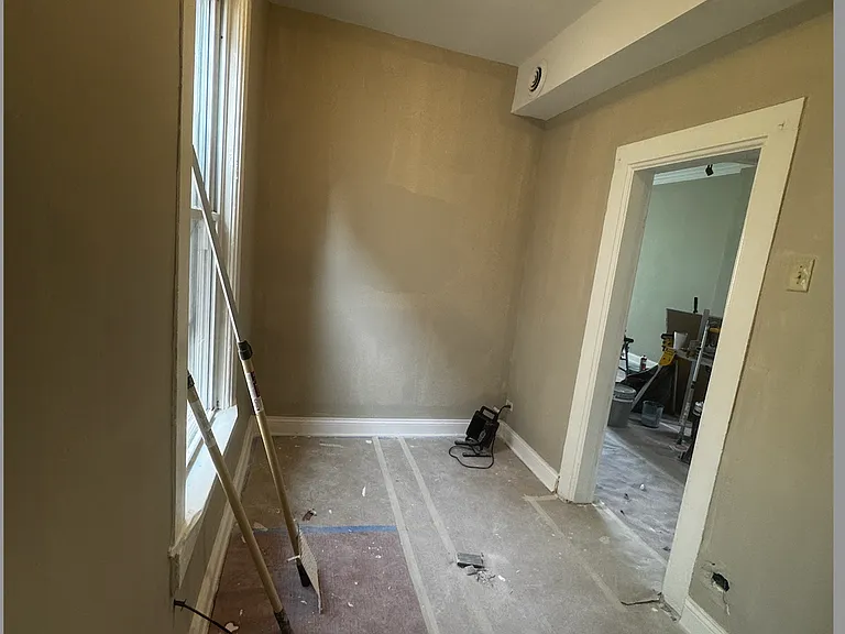 1348 N Bell Ave #2F — Photo 3