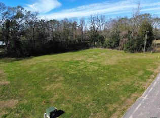 10335 Bayou Blvd, Saint Amant, LA 70774