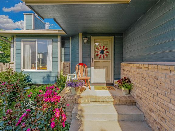 3rd image of 1815 N Country Walk Ln