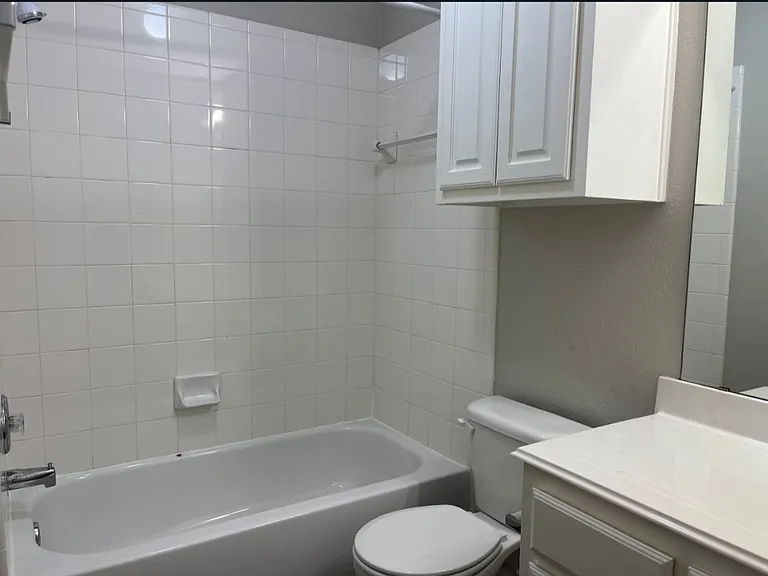 2702 View Mdw — Photo 5