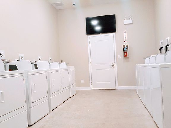 4th image of 1409 W Diversey Pkwy #314
