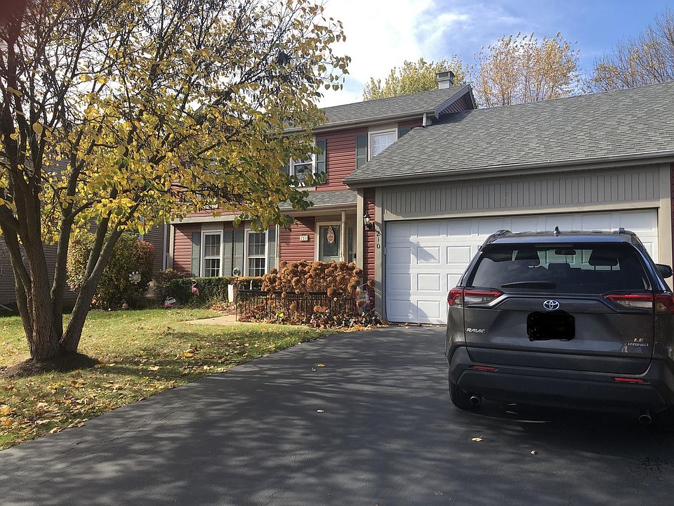 1st image of 210 Wildwood Dr