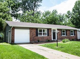 214 Burncoate Dr, Saint Louis, MO