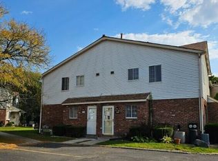 27 Franklin Ln #A, Staten Island, NY 10306