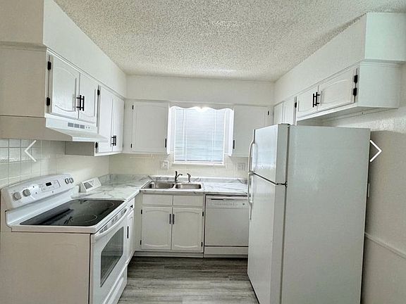 3rd image of 1108 E South Ave