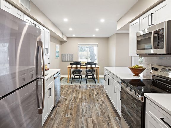 4th image of 6 Beals Cove Rd APT H