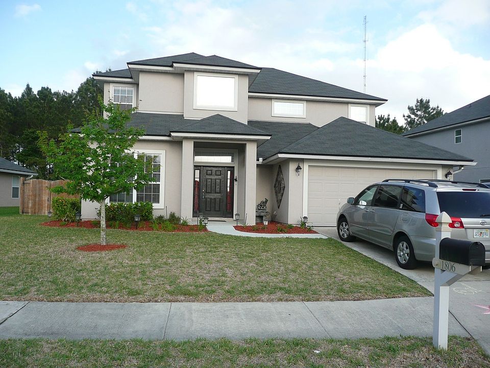 1st image of 1806 Hollow Glen Dr