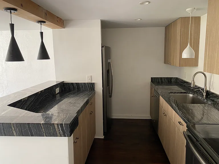 107 S Front St #51 — Photo 5