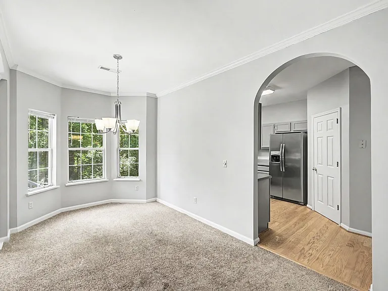 629 Magnolia Ln — Photo 16