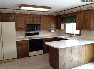 1109 Jennifer Dr, Dover, OH
