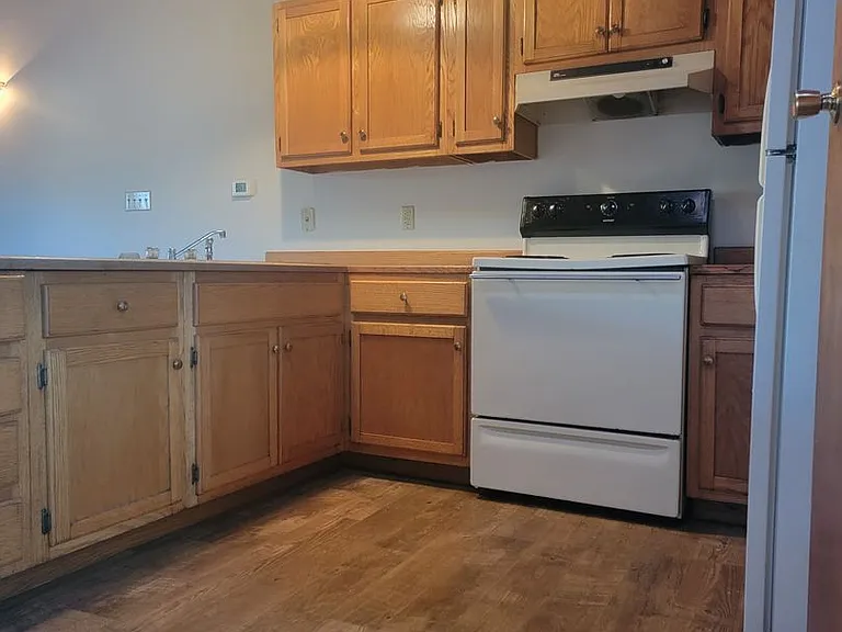 1137 Dale Dr — Photo 1