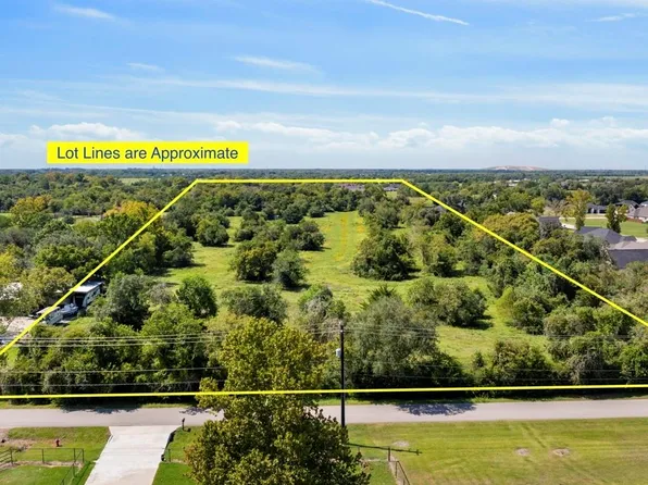 000 Tower Road, Santa Fe, TX 77517