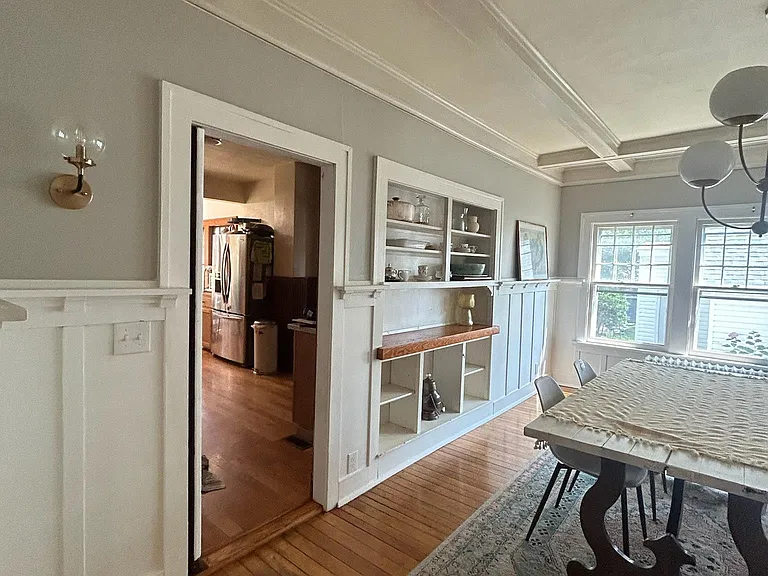 Kitchen entrance