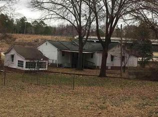 1273 Power House Rd, Ware Shoals, SC 29692