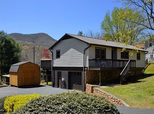 35 Dix Creek One Rd, Leicester, NC 28748