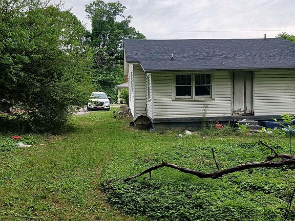 4th image of 21 Holt Ave