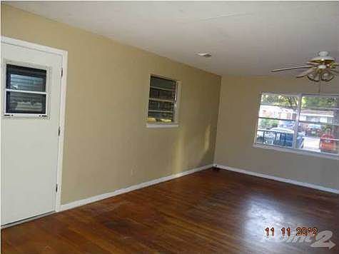 5th image of 3010 Blue Star Dr