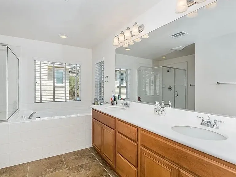 11222 Littler Ln — Photo 5