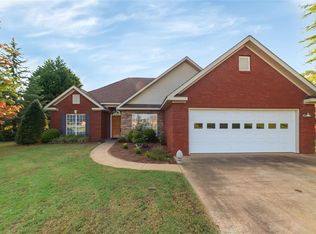 3475 Hogan Rd, Deatsville, AL 36022