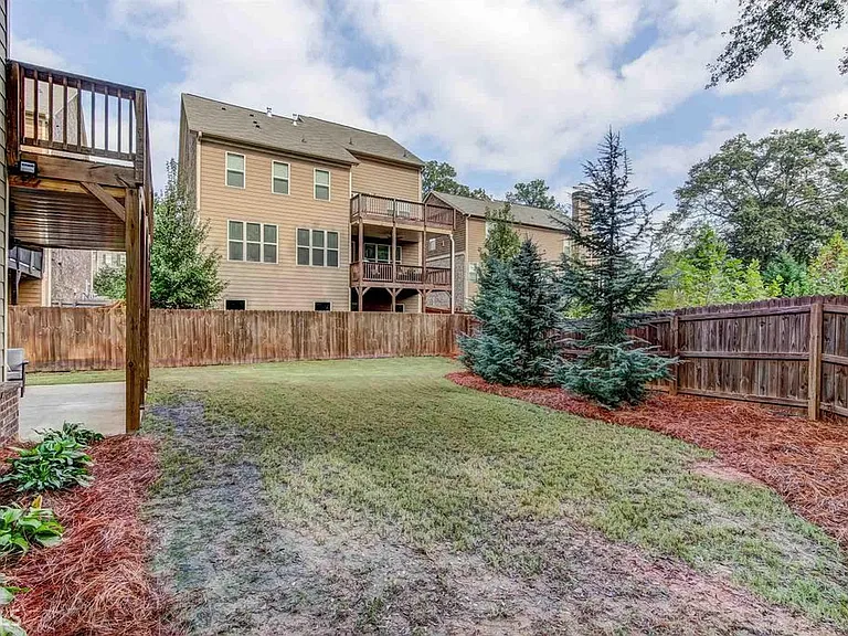2625 Hickory Hill Dr SE — Photo 11