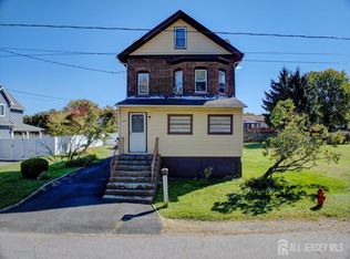 60 Biondi Ave, Cliffwood, NJ 07721