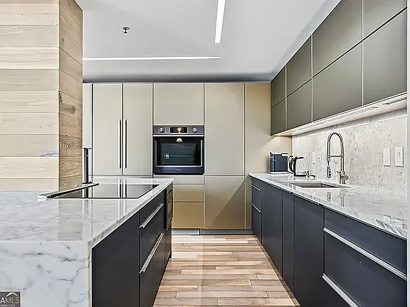 1280 W Peachtree St NW — Photo 6
