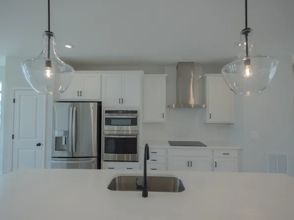 2827 Beacon Bend Xing, Lawrenceville, GA 30043