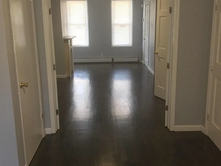196 Van Horne St #1 — Photo 17