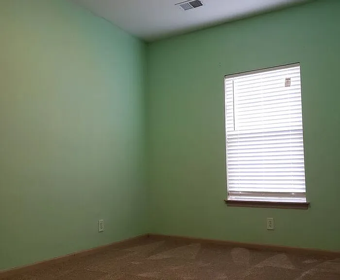 581 Woodson Ln — Photo 17